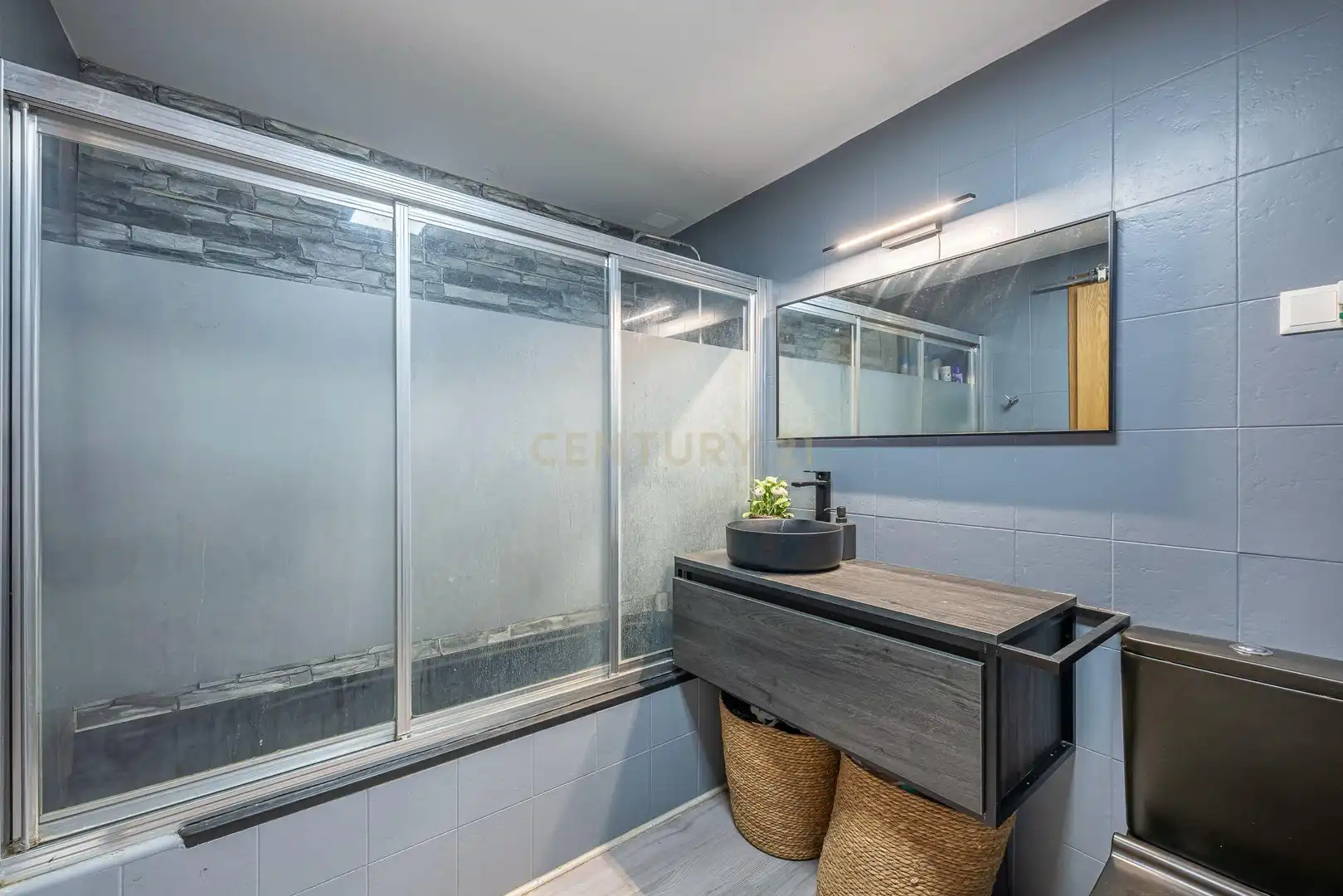 Bany de Apartament en venda en Marbella amb Aire condicionat, Traster i Balcó