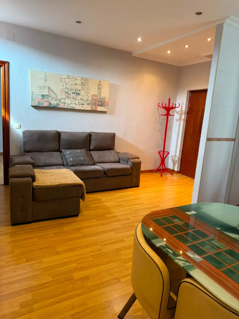 Living room of Flat for sale in Gijón   with Heating, Parquet flooring and Furnished
