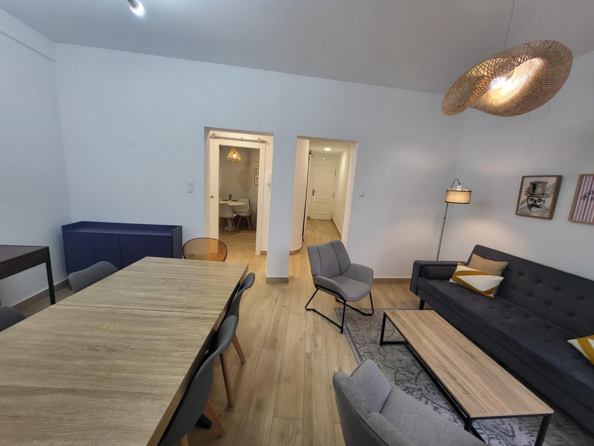 Living room of Flat for sale in León Capital   with Air Conditioner, Heating and Furnished