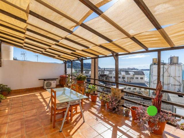 Casa adosada en Venta en  REAL (CAL) en La Caleta - La Guardia