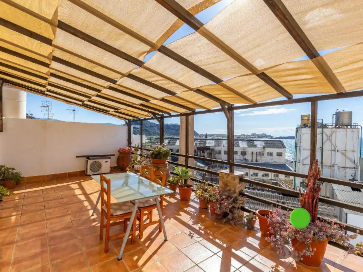 Terrasse von Einfamilien-Reihenhaus zum Verkauf in Salobreña mit Klimaanlage, Heizung und Terrasse