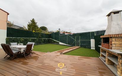 Garden of House or chalet for sale in Cabanillas del Campo  with Air Conditioner, Heating and Private garden