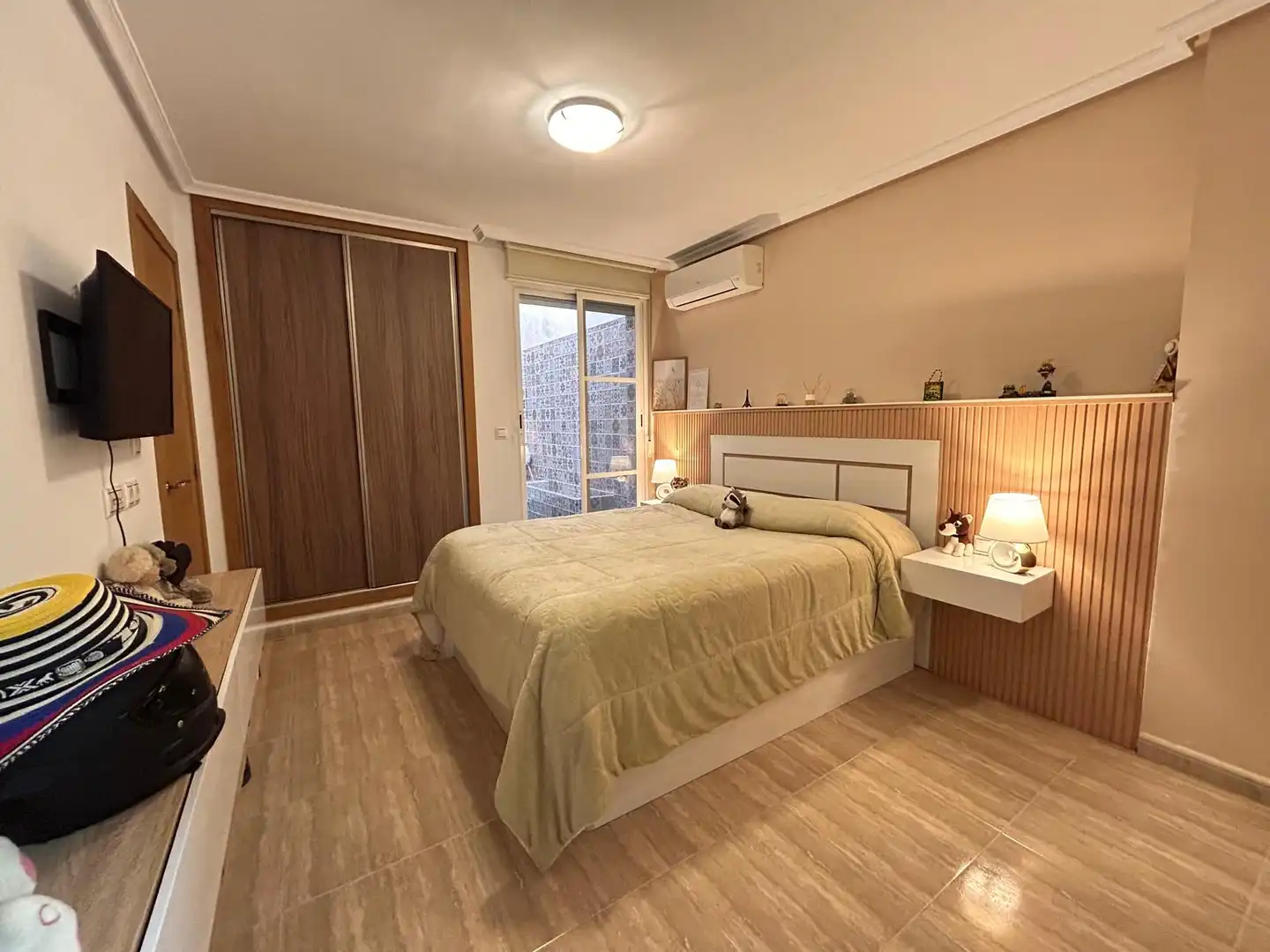Bedroom of Flat for sale in Dolores  with Air Conditioner, Terrace and Furnished