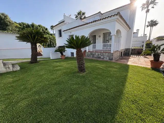 Garden of Houses for sale in Algeciras  with Air Conditioner, Private garden and Terrace
