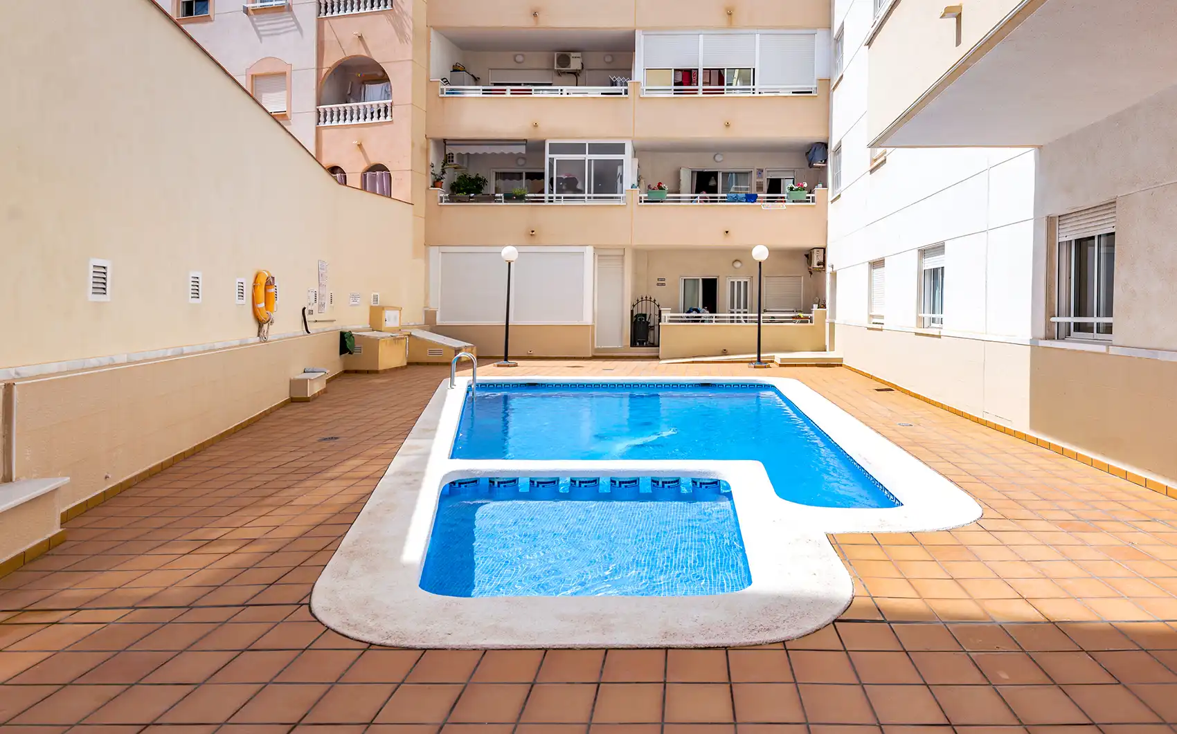 Apartamento con terraza en venta en Calle Patricio Zammit 61, imagen 37