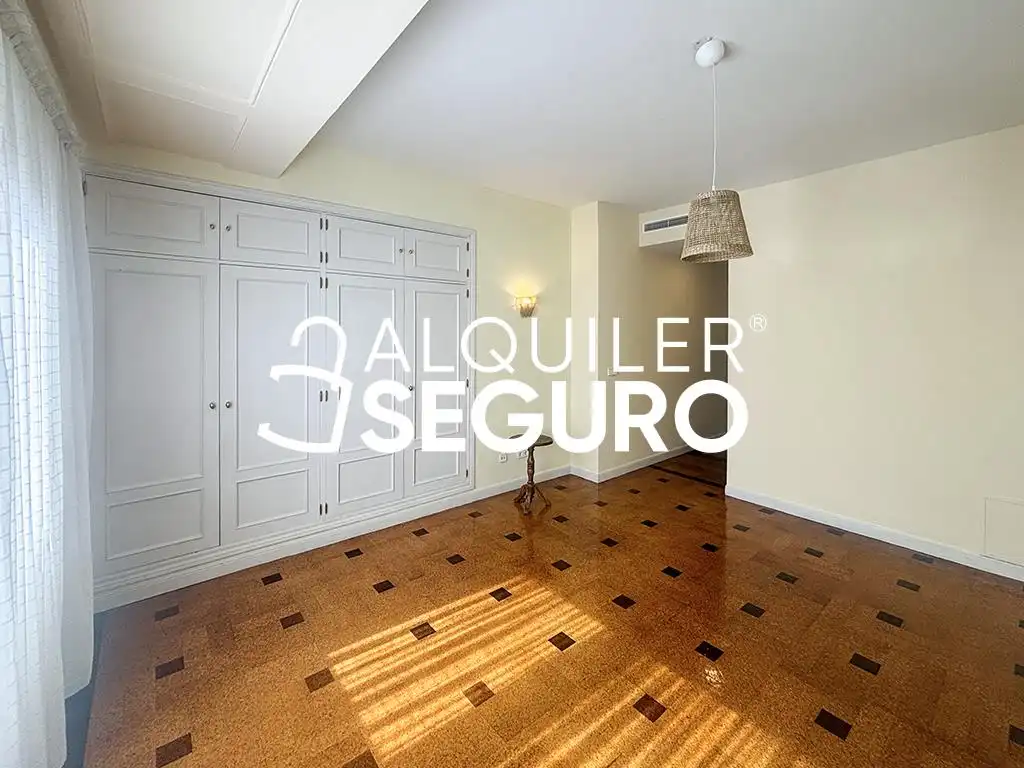 Piso con ascensor en alquiler en de Guzmán el Bueno, imagen 3