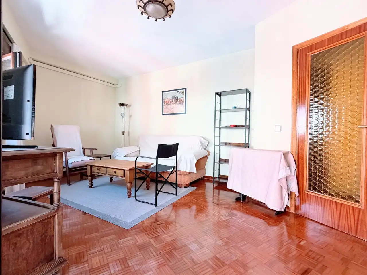 Sala d'estar de Pis de lloguer en Madrid amb Aire condicionat, Calefacció i Parquet