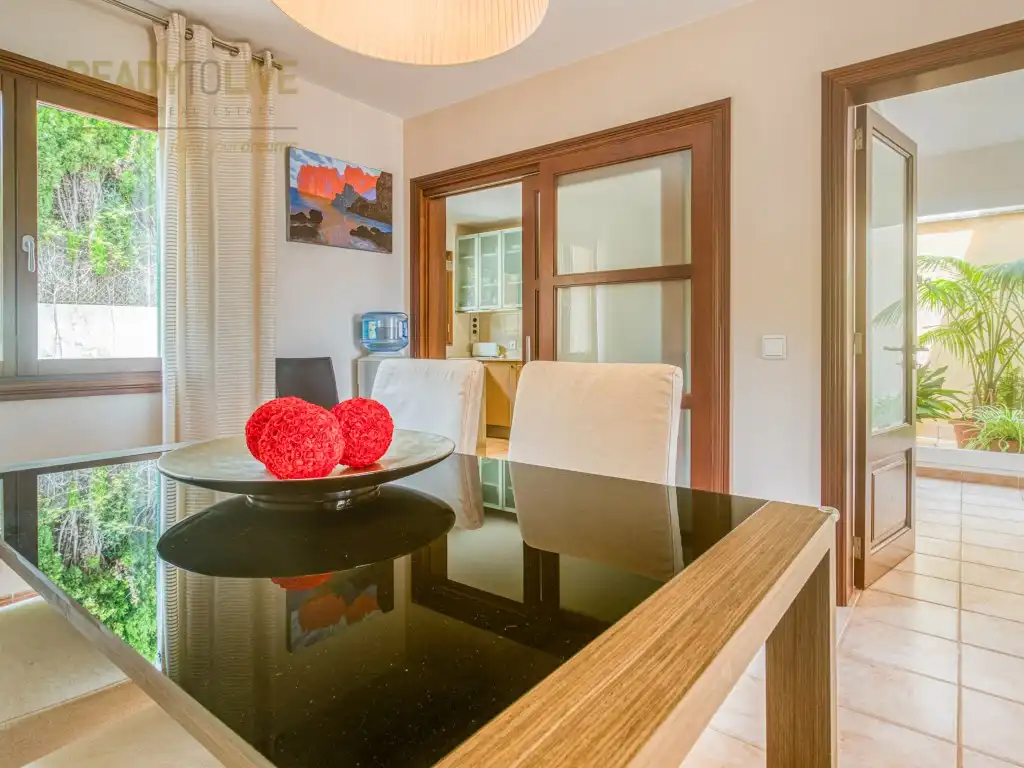Esszimmer von Einfamilien-Reihenhaus zum Verkauf in Alcúdia mit Klimaanlage, Privatgarten und Terrasse