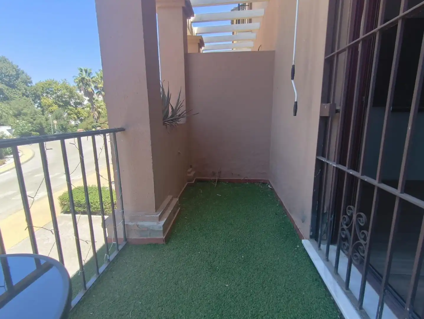 Balcony of Detached homes for sale in La Línea de la Concepción  with Air Conditioner, Private garden and Balcony