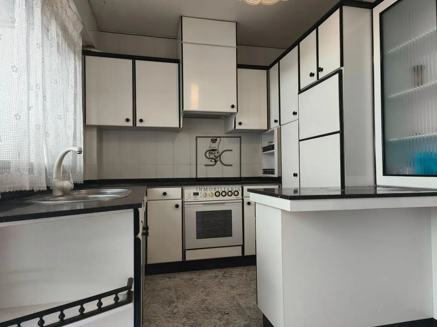 Kitchen of Flat for sale in Narón  with Heating, Parquet flooring and Terrace