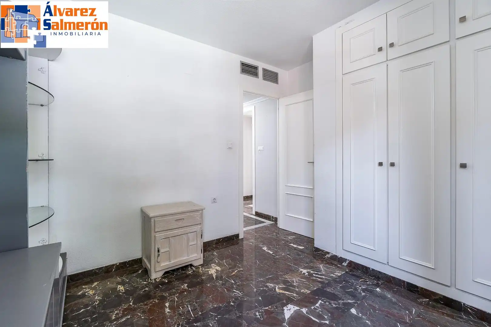 Piso en venta en Granada con Aire acondicionado, Calefacción y Terraza