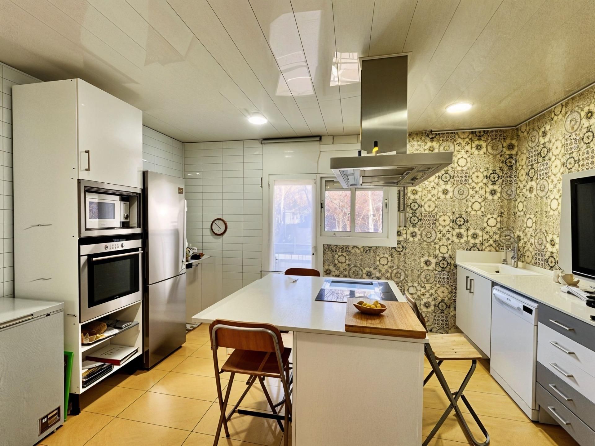 Kitchen of Flat for sale in Sabadell  with Air Conditioner, Terrace and Storage room