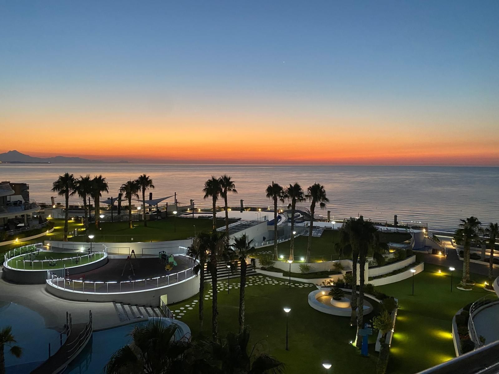 Vista exterior de Apartament en venda en Elche / Elx amb Aire condicionat, Jardí privat i Terrassa