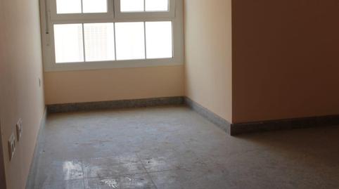 Foto 3 de Piso en venta en El Puerto - Romanilla, Almería