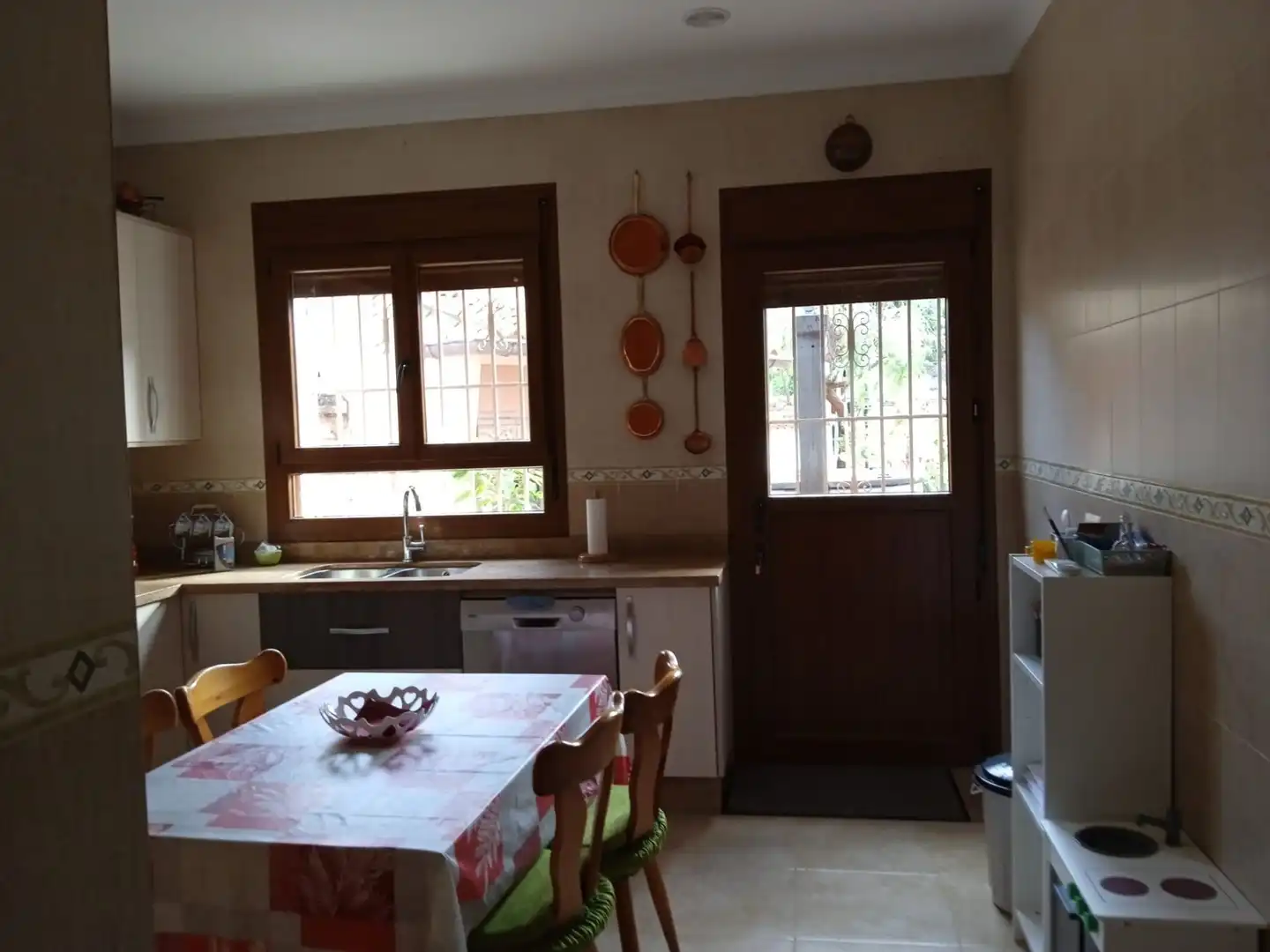 Cocina de Casa o chalet en venta en Cuevas del Becerro con Aire acondicionado, Calefacción y Jardín privado