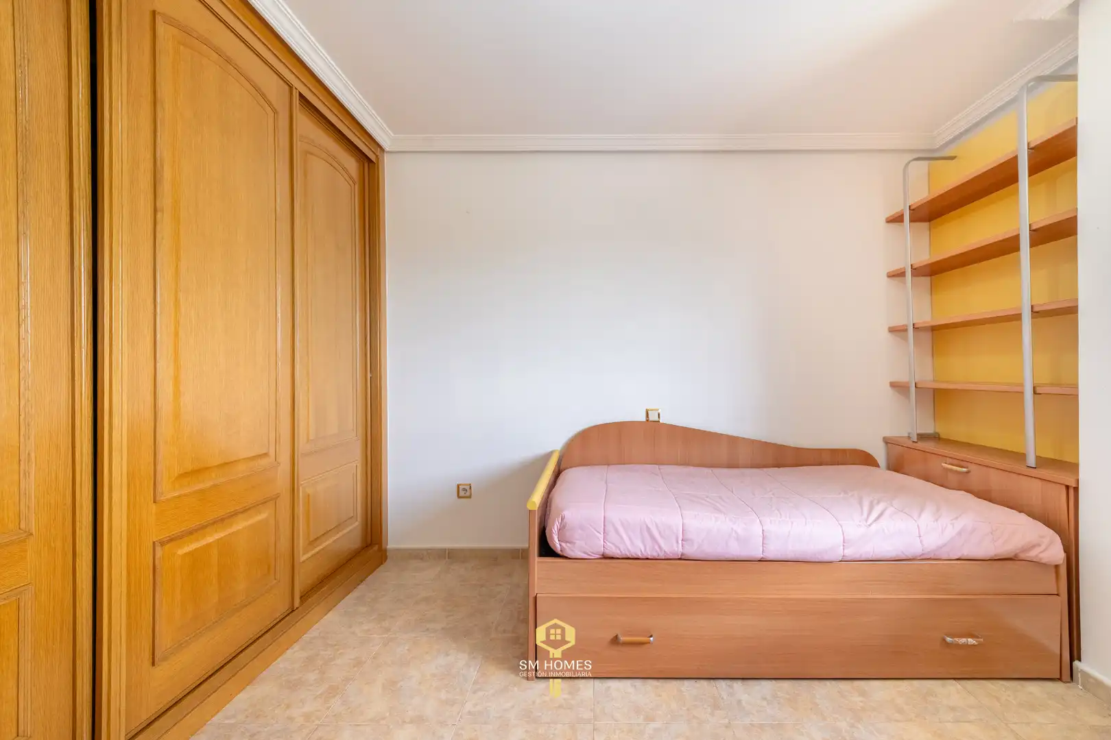 Schlafzimmer von Wohnung zum Verkauf in Coslada mit Klimaanlage, Abstellraum und Ofen