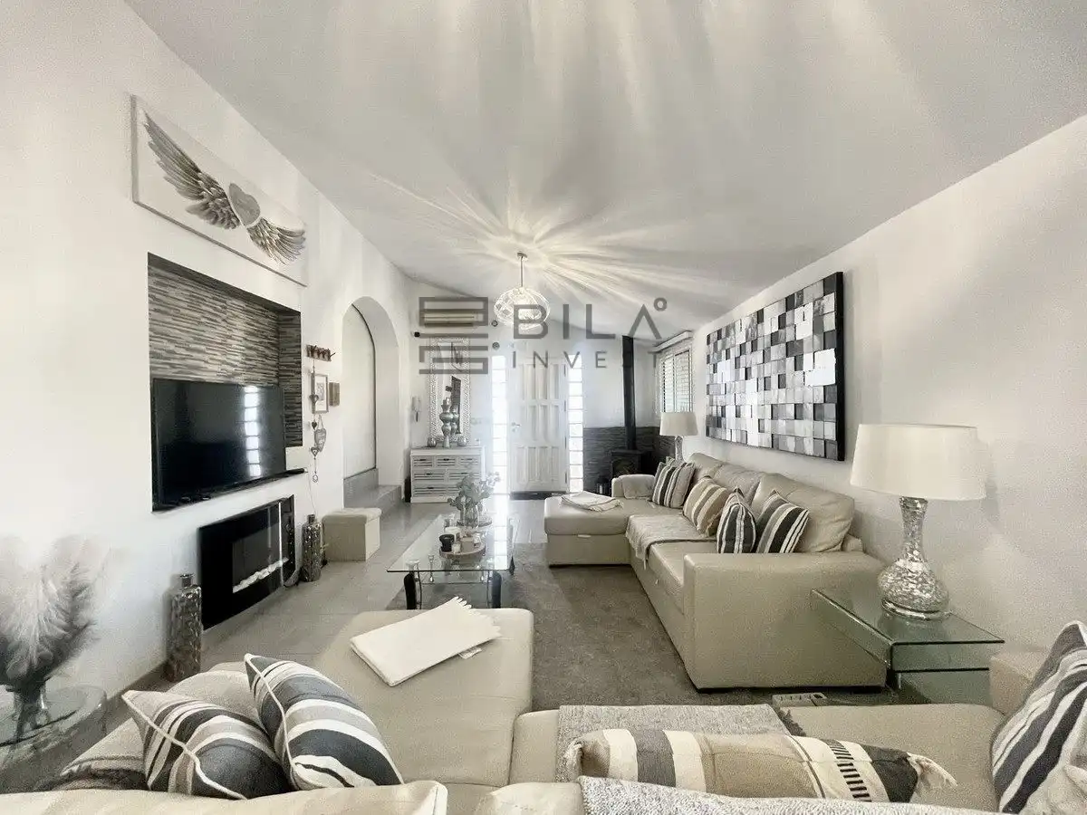 Chalet con piscina en venta en Cerros del Aguila, imagen 7