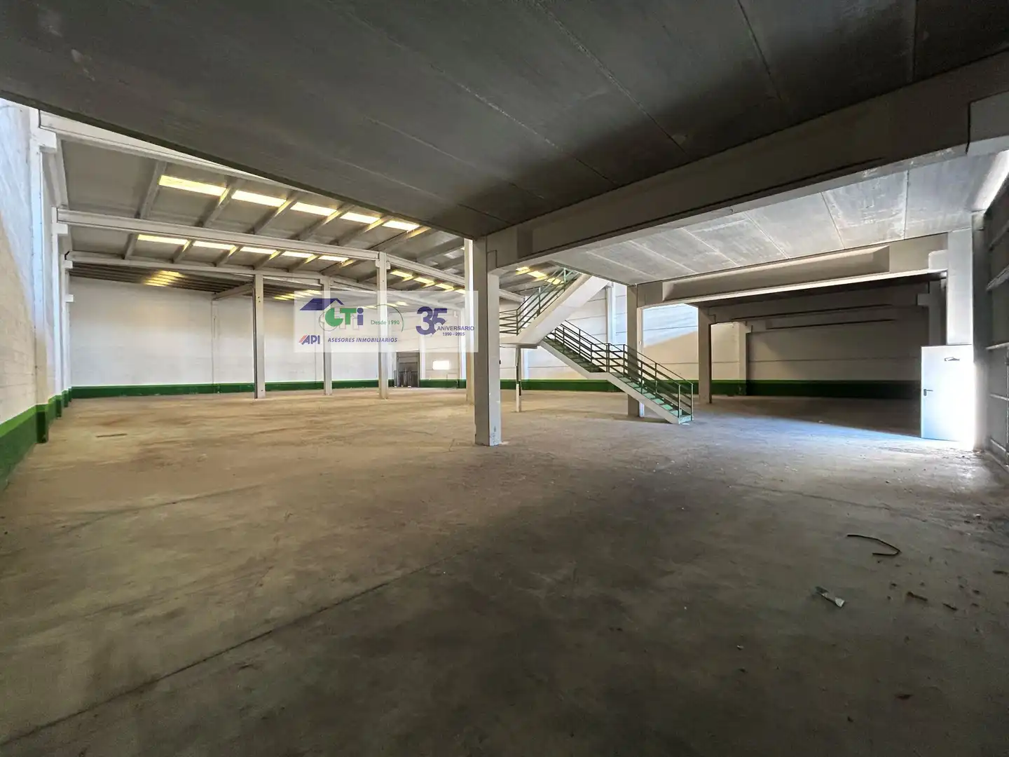 Industrial building for sale in CALLE BORDEREA, imagen 2