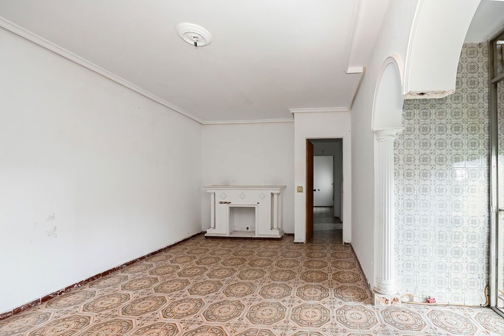 Flat for sale in  Sevilla Capital