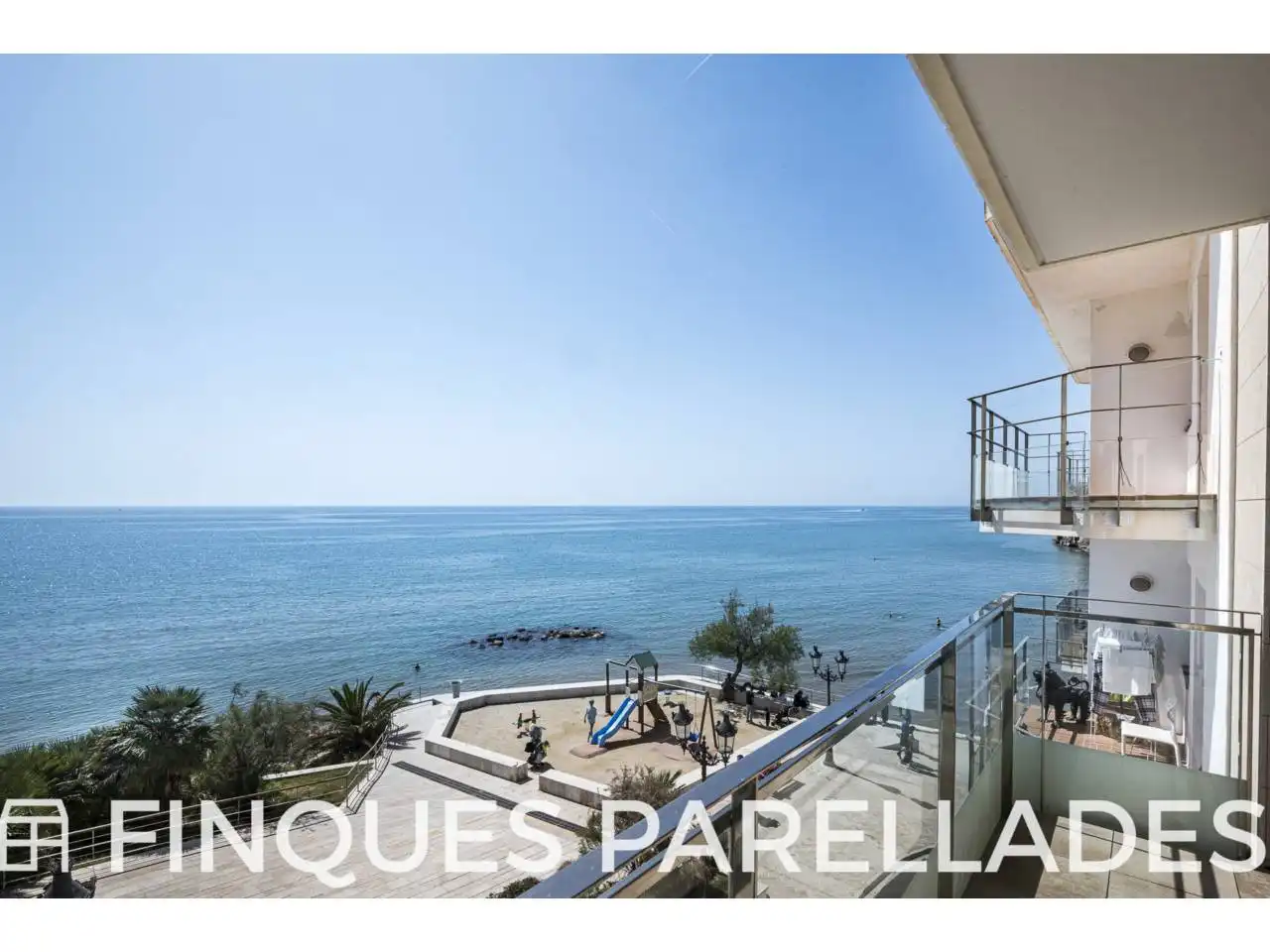 Balcony of Attic for sale in Sitges  with Air Conditioner, Heating and Parquet flooring