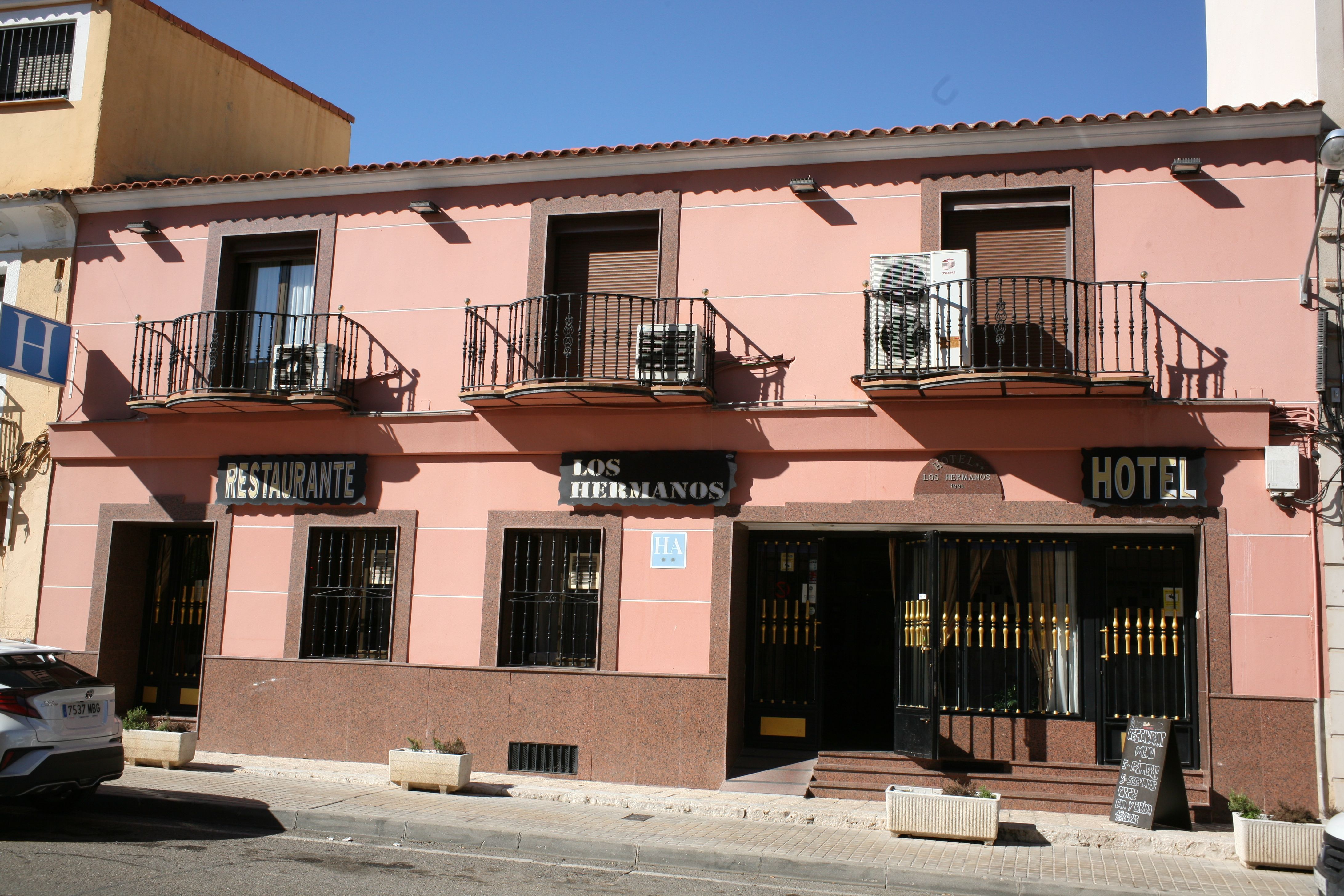 Building for sale in Ocaña  with Alarm