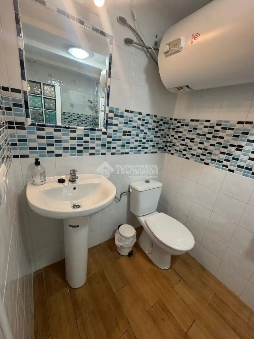 Bathroom of Houses for sale in Arcos de la Frontera  with Air Conditioner and Terrace