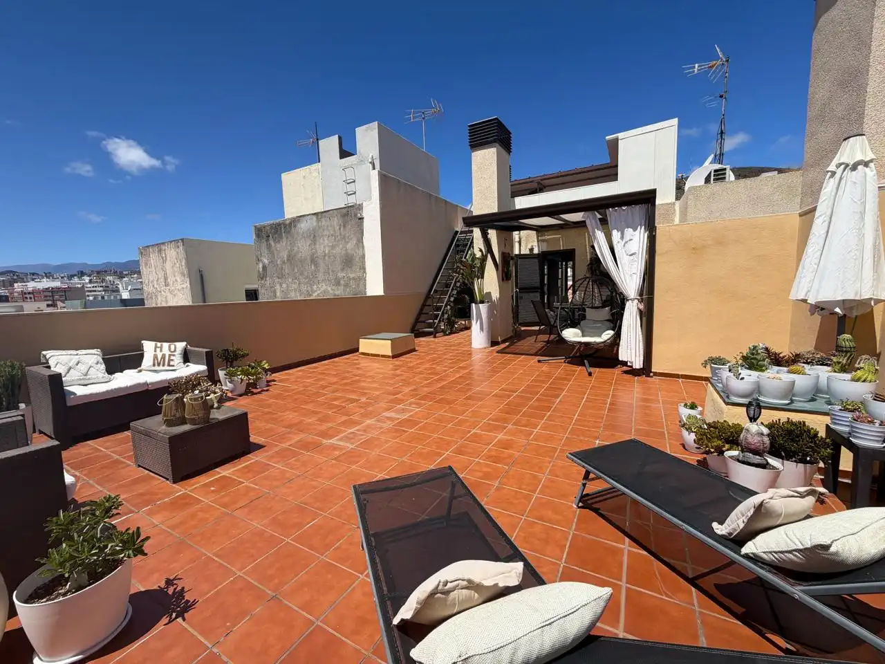 Terrace of Attic for sale in Santa Cruz de Tenerife  with Terrace, Storage room and Furnished