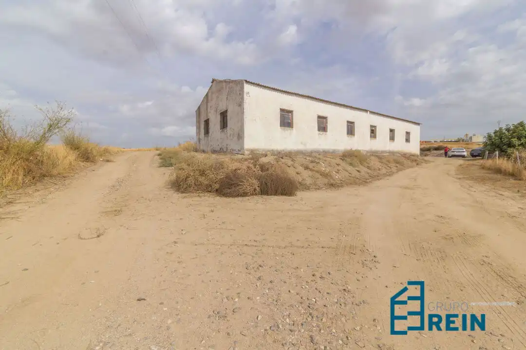 Exterior view of Industrial buildings for sale in Recas, Toledo
