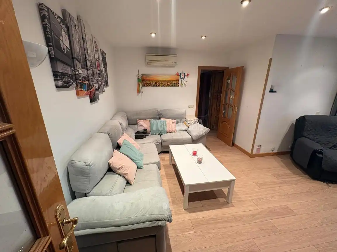 Wohnung zum Verkauf in Sur - PAU 4