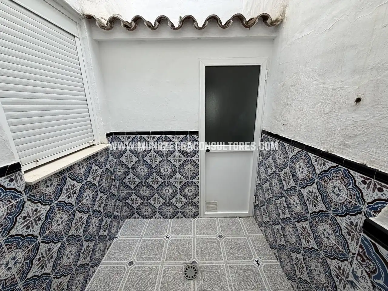Badezimmer von Haus oder Chalet zum Verkauf in Lucena mit Terrasse