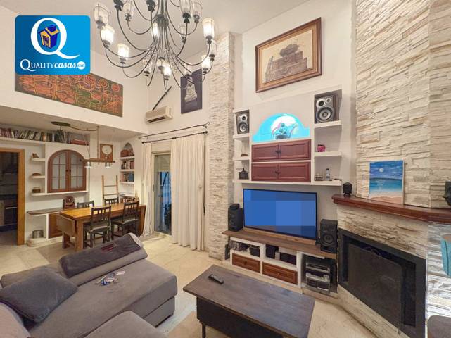 Casa adosada en Venta en Pueblo Español - Coveta Fumá