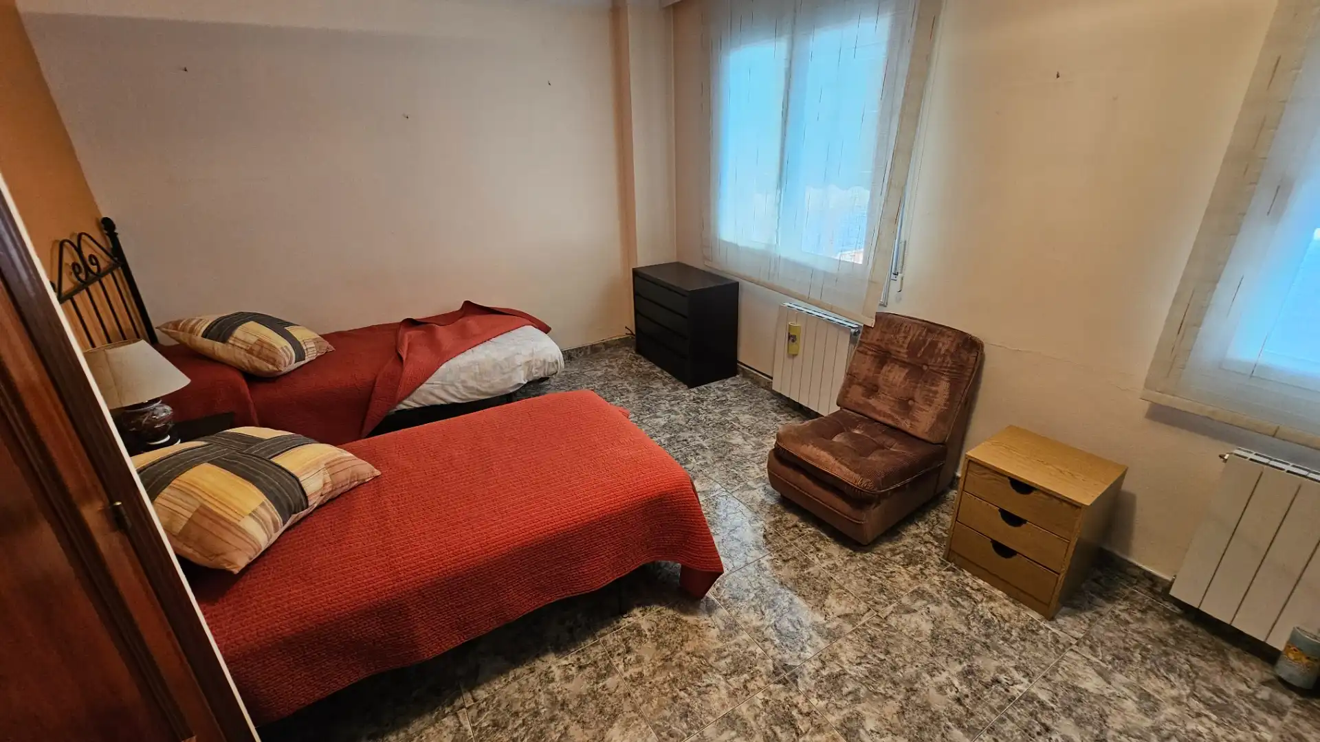 Dormitori de Casa adosada en venda en Sabadell amb Aire condicionat, Calefacció i Terrassa