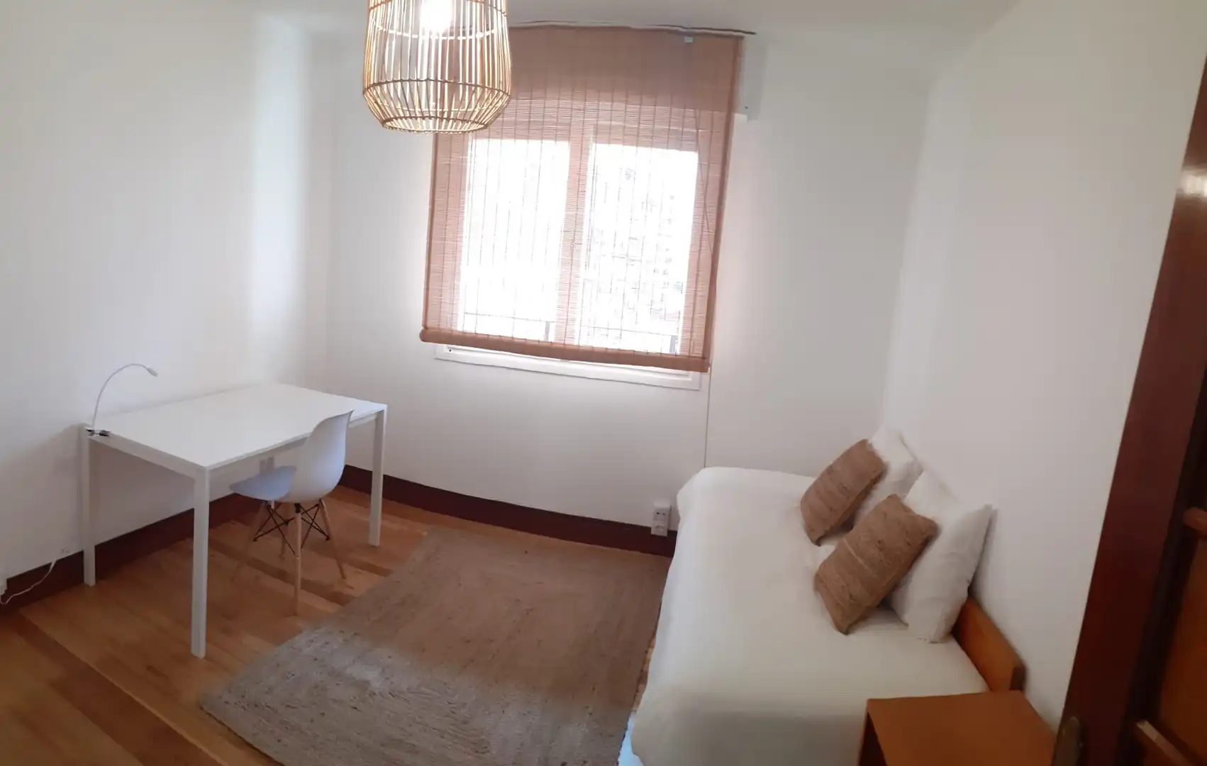 Bedroom of Flat for rent in Bilbao   with Heating, Terrace and Furnished