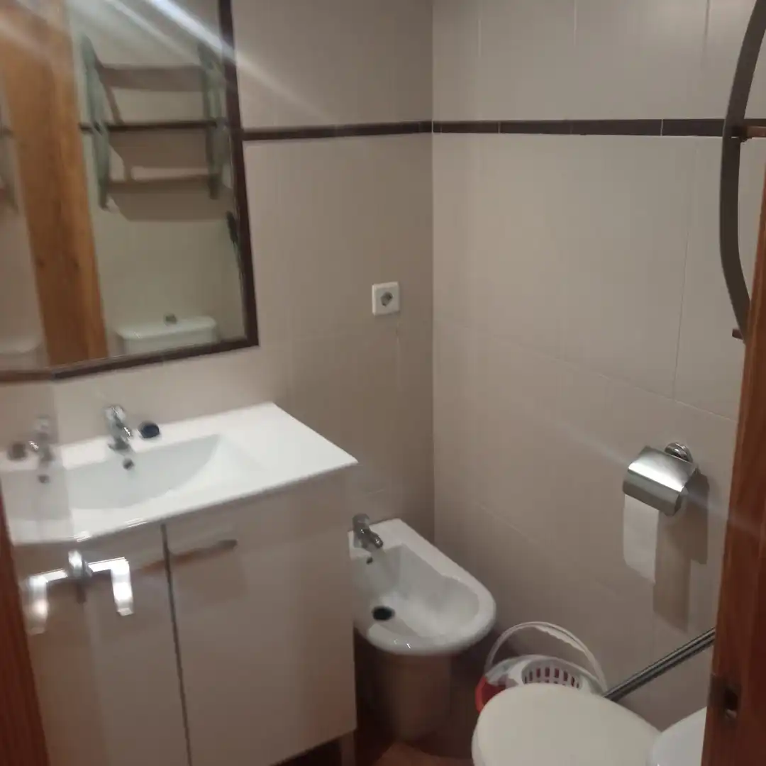 Bathroom of Flat for sale in Córdoba  with Air Conditioner, Terrace and Storage room