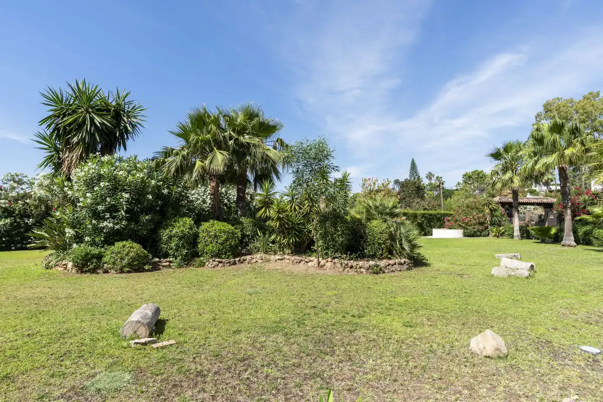 Jardí de Casa o xalet en venda en Benahavís amb Aire condicionat, Jardí privat i Terrassa