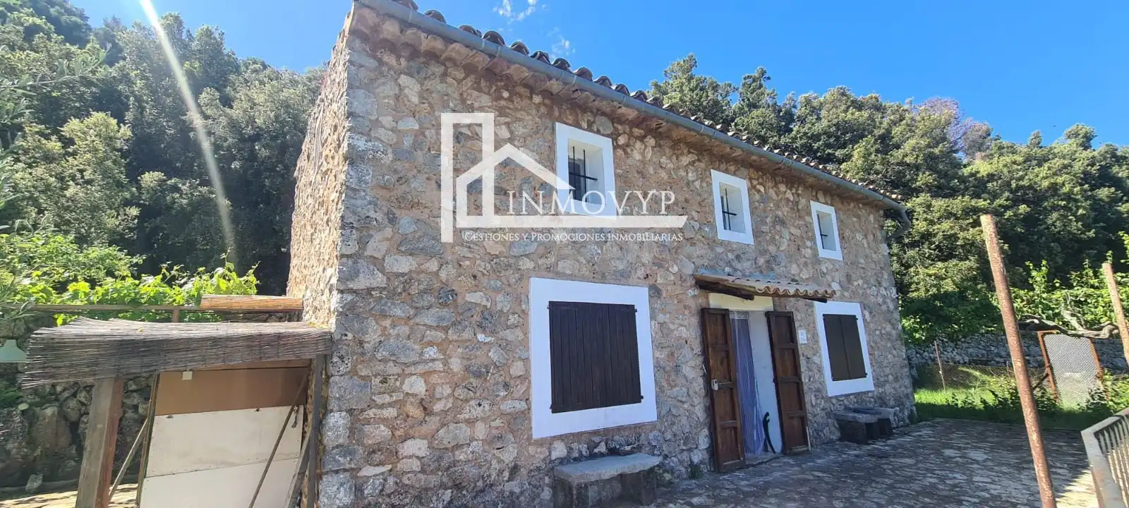 Vista exterior de Finca rústica en venda en Escorca amb Aire condicionat i Moblat