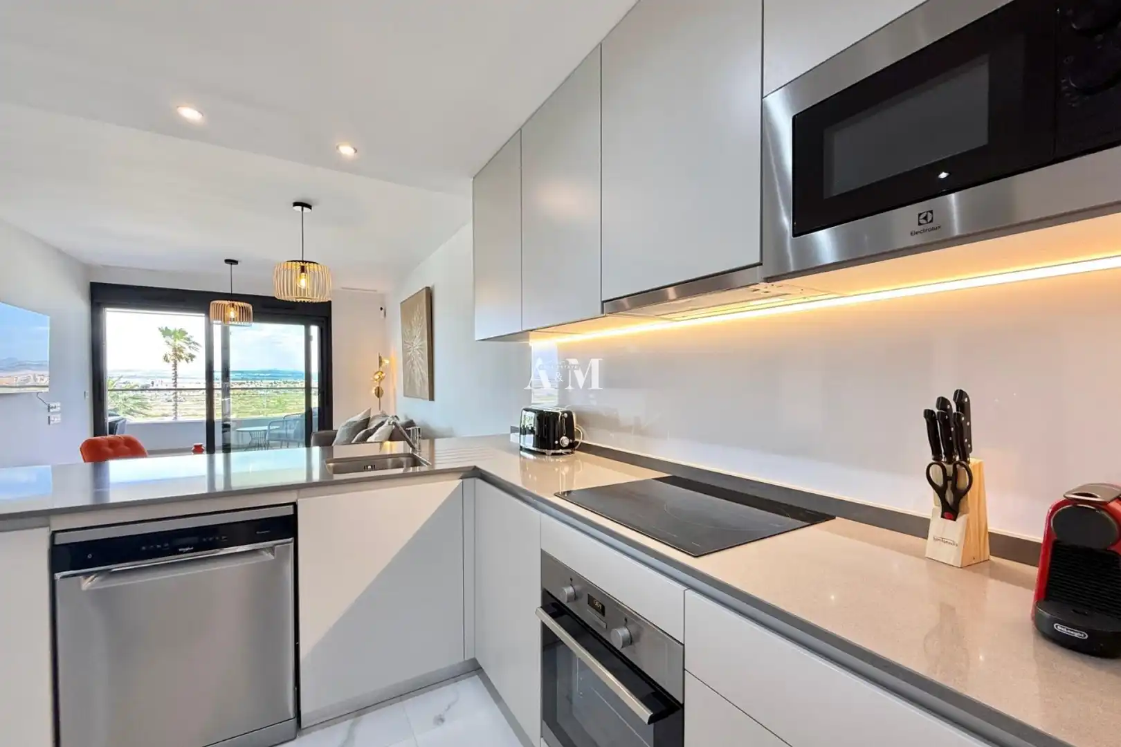 Cocina de Piso de alquiler en Torrevieja con Aire acondicionado, Calefacción y Terraza