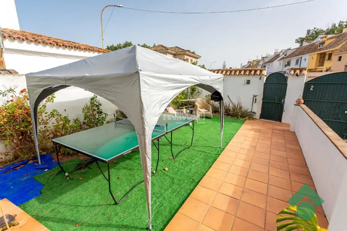 Terrassa de Casa adosada en venda en Algeciras amb Jardí privat, Terrassa i Piscina
