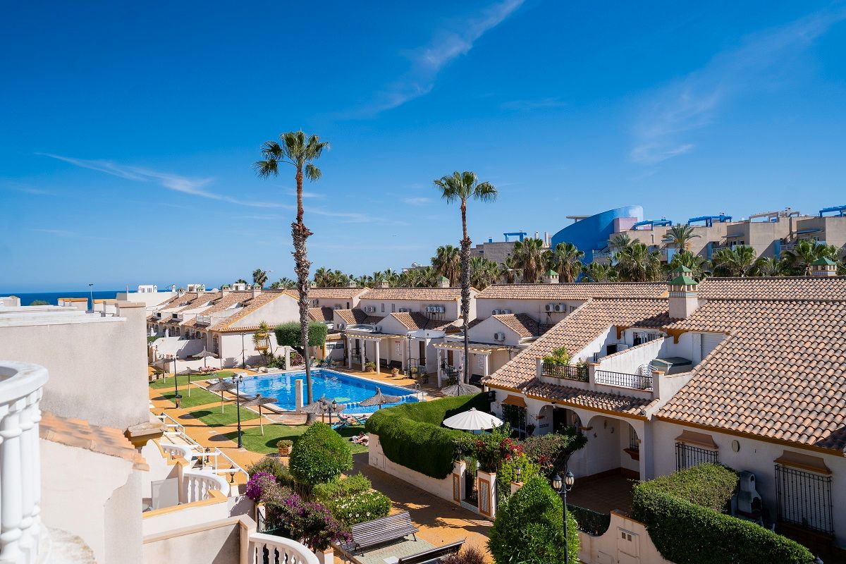 Exterior view of House or chalet for sale in Orihuela  with Air Conditioner, Heating and Terrace