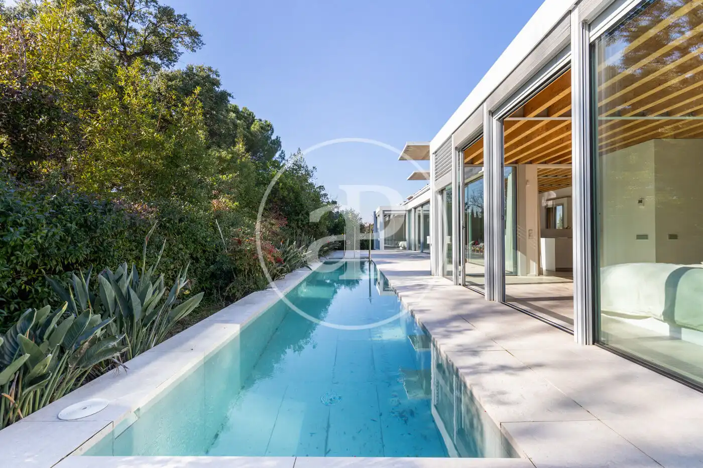 Swimming pool of Houses for sale in Sant Cugat del Vallès  with Air Conditioner, Heating and Private garden