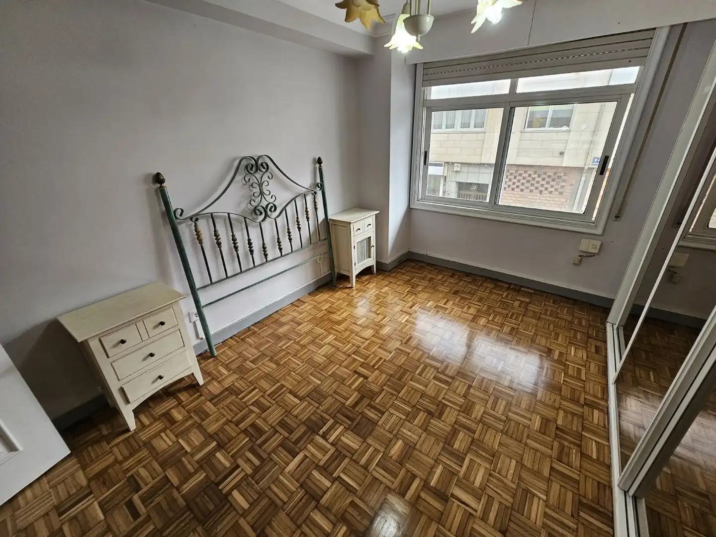 Habitación de Piso en venta en A Coruña Capital  con Calefacción
