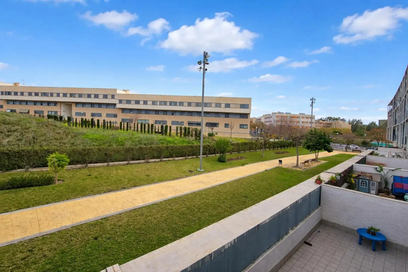 Flat for sale in El Cónsul - Ciudad Universitaria - El Romeral