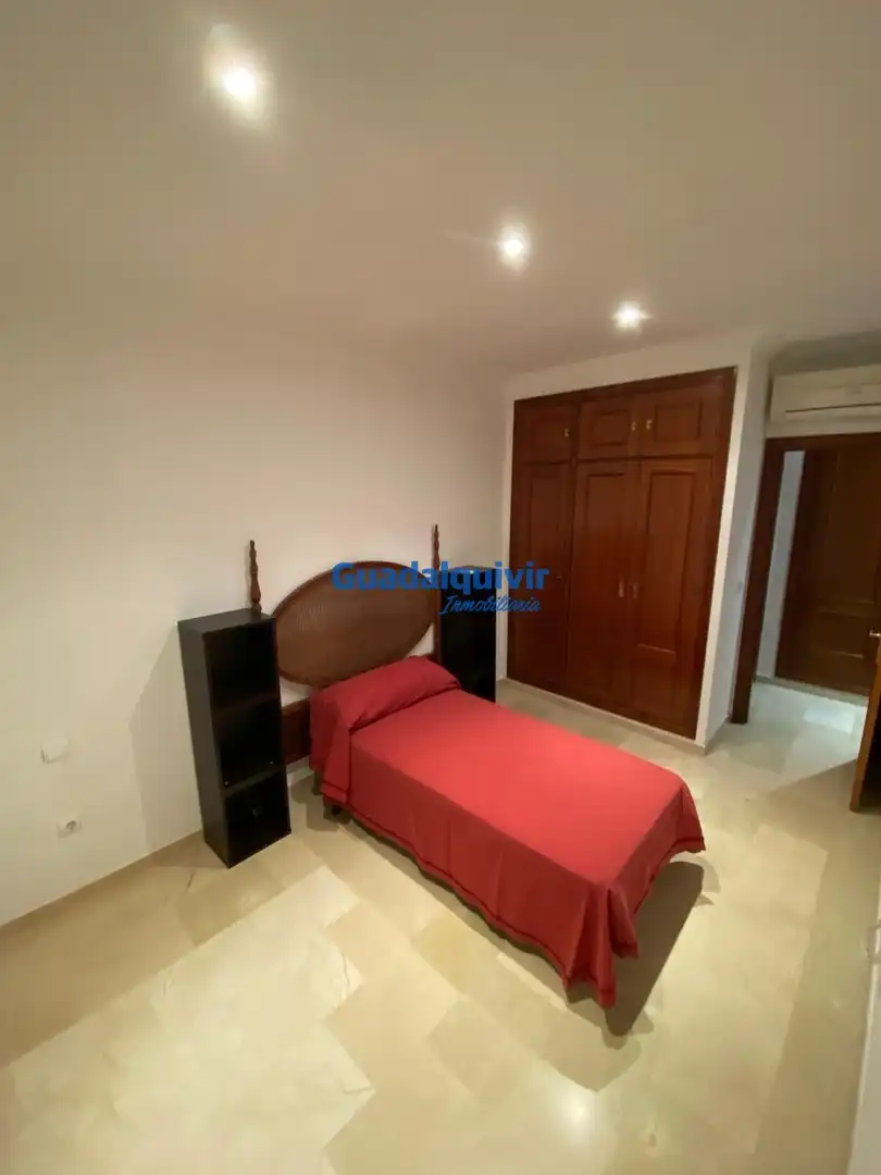 Bedroom of Flat for rent in Osuna  with Air Conditioner, Heating and Terrace