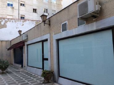 Local comercial en venda a CL Canalejas