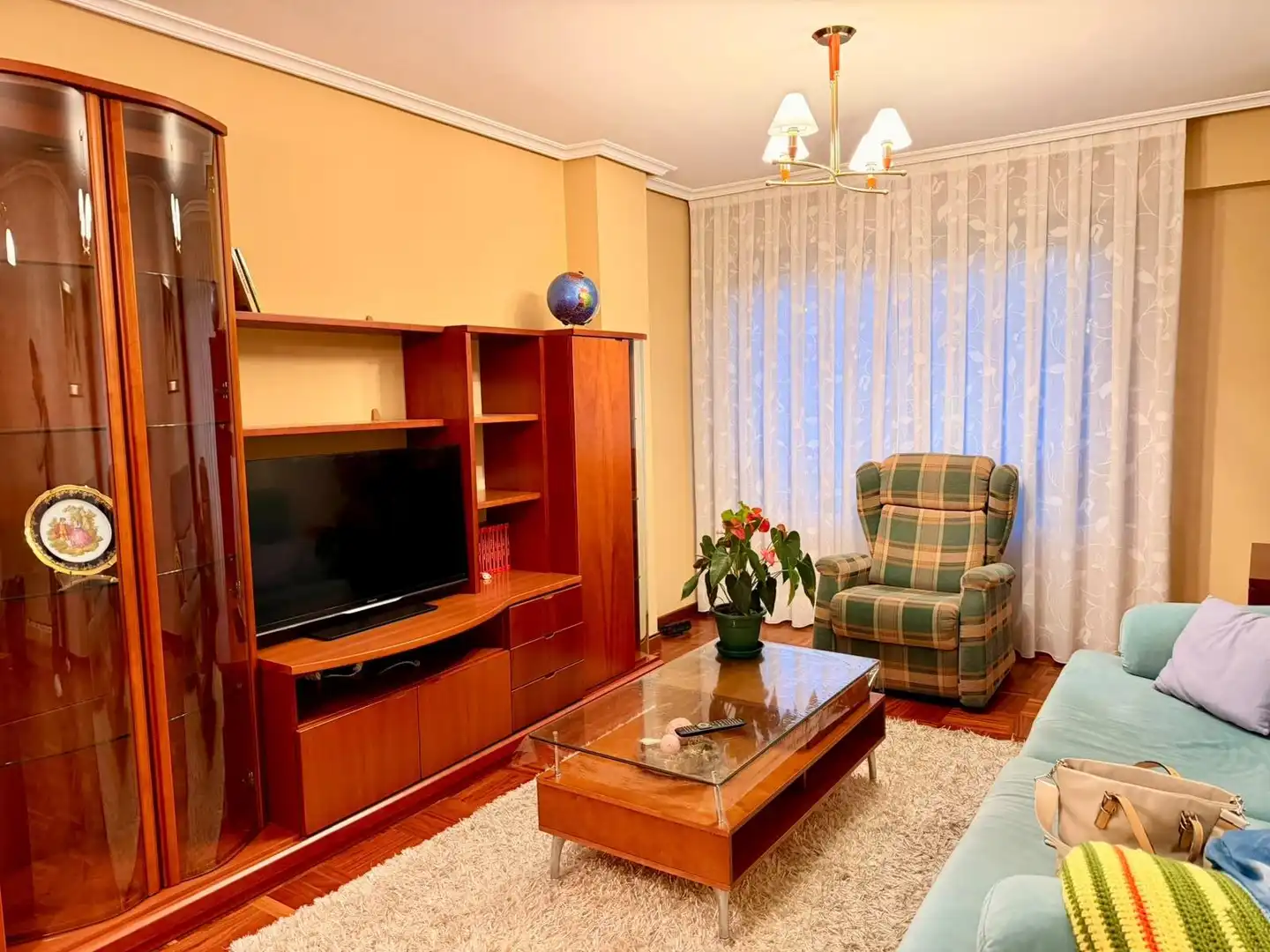 Wohnzimmer von Wohnung zur untervermieten in Illera