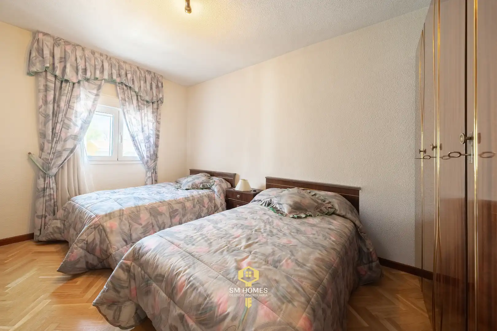 Schlafzimmer von Wohnung zum Verkauf in Coslada mit Terrasse, Möbliert und Ofen