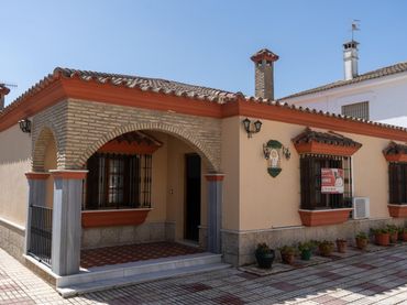 Detached house with garden for sale in Calle Montesión #10
