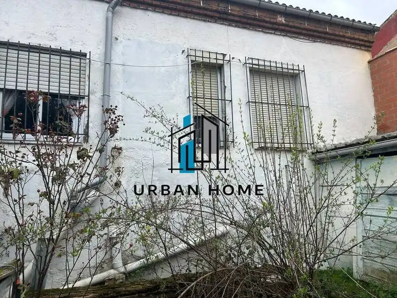 Haus oder Chalet zum Verkauf in Calle Juan de Juni, Las Ventas