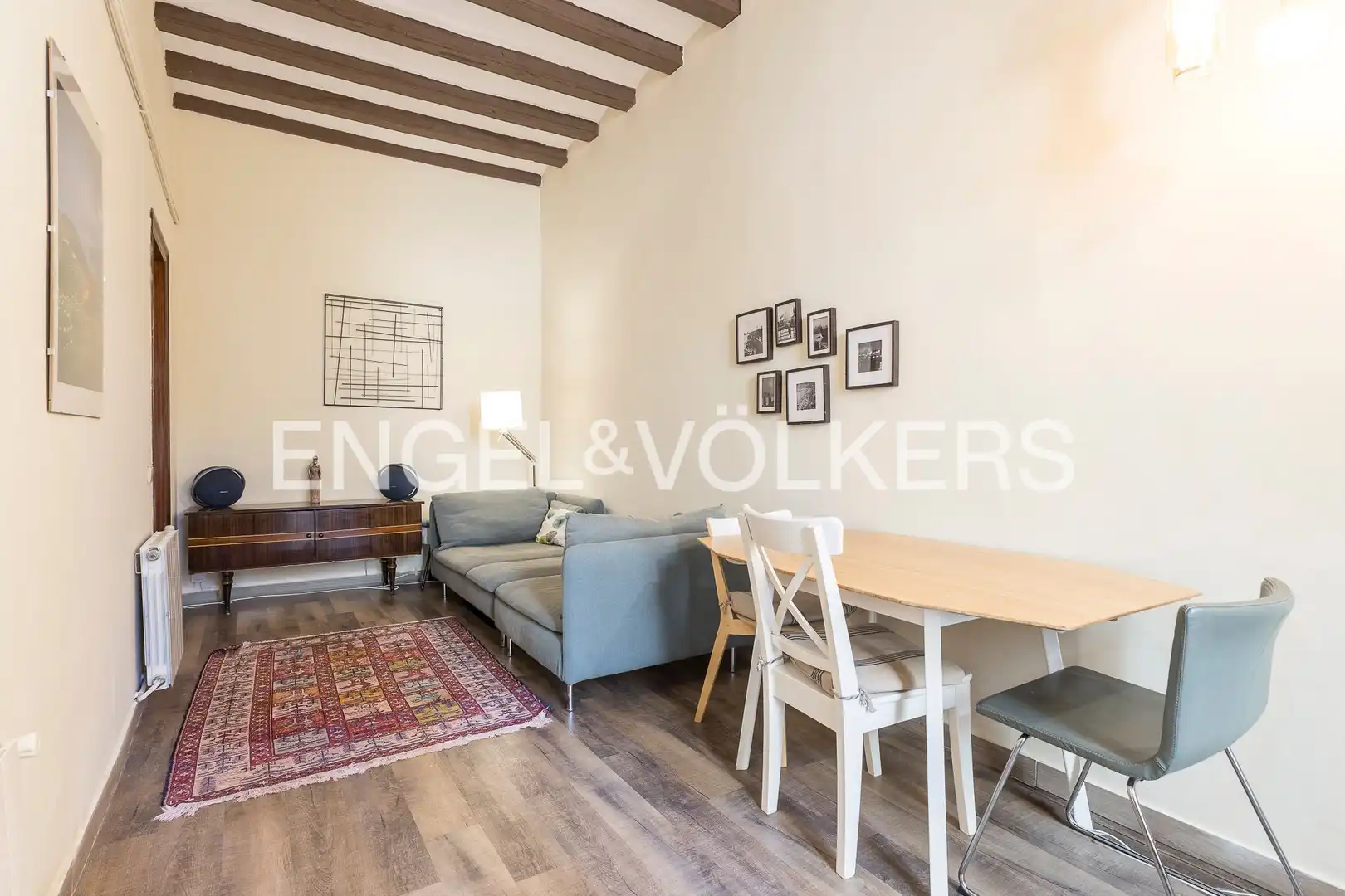 Wohnzimmer von Wohnung zum Verkauf in Barcelona mit Heizung und Terrasse