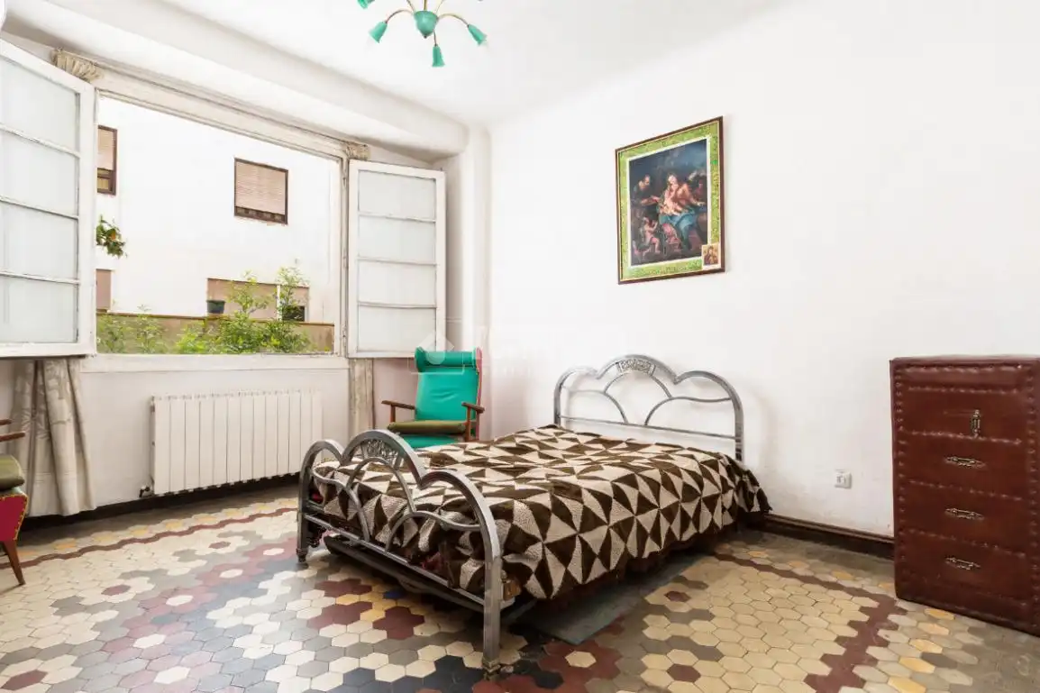 Bedroom of Flat for sale in Zaragoza  with Heating